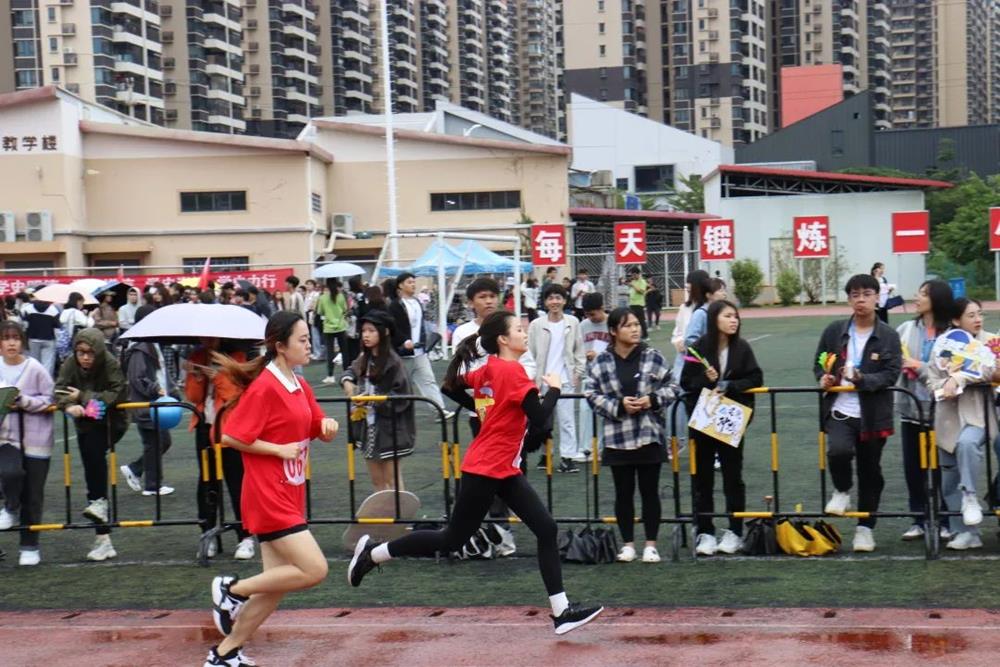 c42315691dd44c858737fe19625f4472.jpg c42315691dd44c858737fe19625f4472.jpg