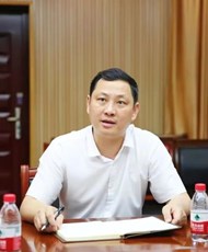 学校领导到FUN88乐天使在线登录开展调研和期末工作布置